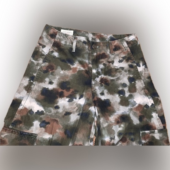 NWOT Levi’s Premium Wide Leg Relaxed Baggy Green Camouflage Cargo Pants 24 - Picture 5 of 13